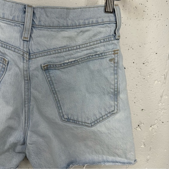 Madewell size 24 Relaxed Mid-Length Denim Shorts Distressed Arnham Wash - Picture 6 of 13